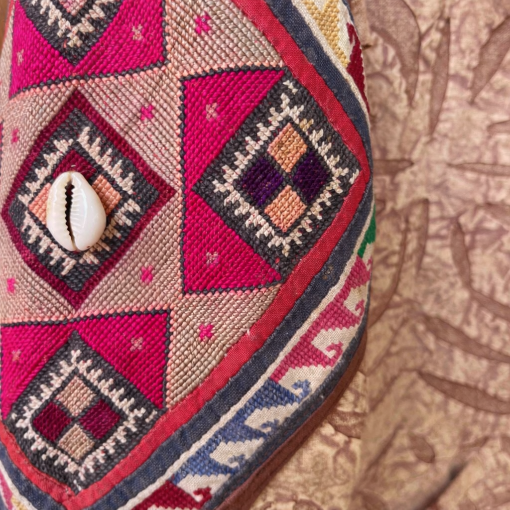 Abrigo Quetzali - World Family Ibiza